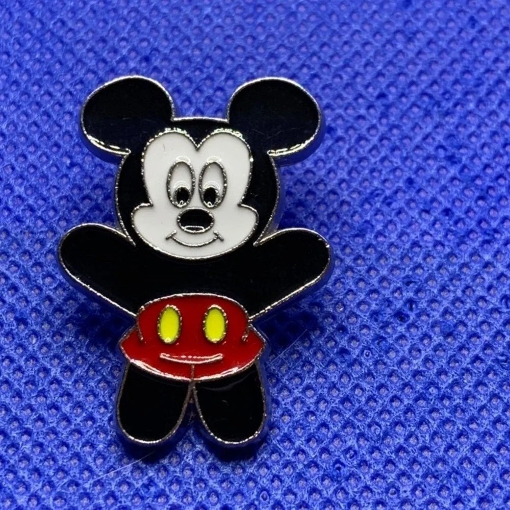 2009 Mickey mouse pop art disney pin Trading